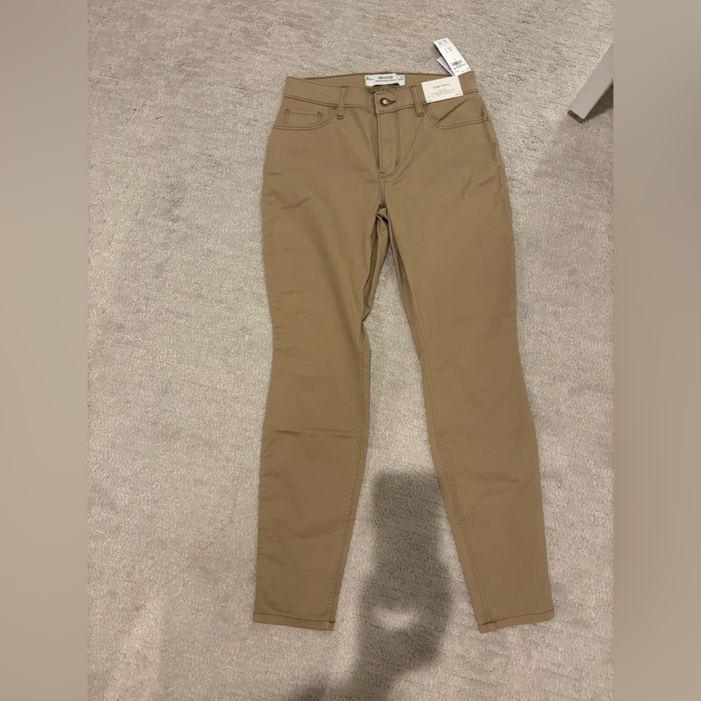 Hollister Kaki Womens Pants Size 4 NEW!